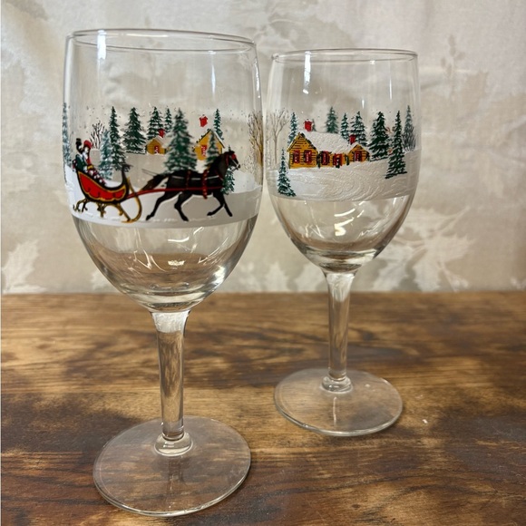 Vintage Holiday Wine Glasses with Sleigh and Cabin Design - Picture 1 of 6